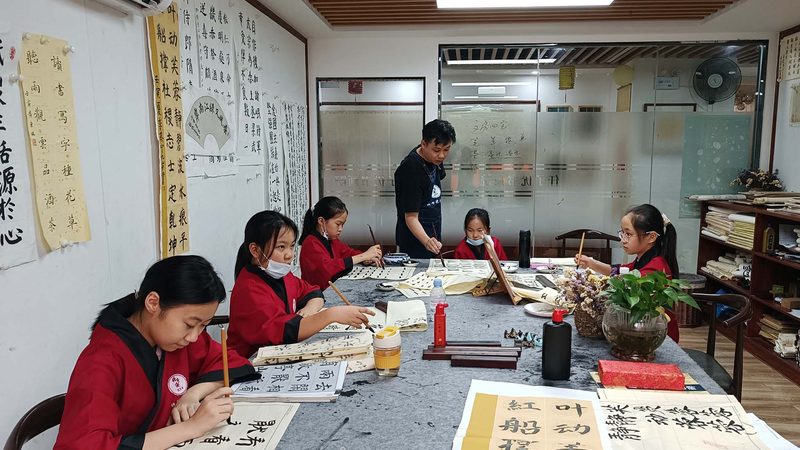 技能培训与学历教育的本质区别解析
