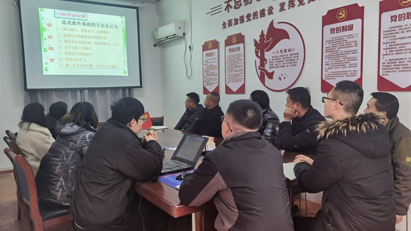 行业背景：技能培训市场蓬勃发展，加盟需谨慎