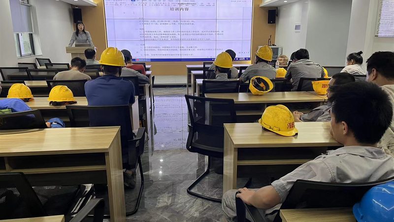 小标题：面试辅导的重要性