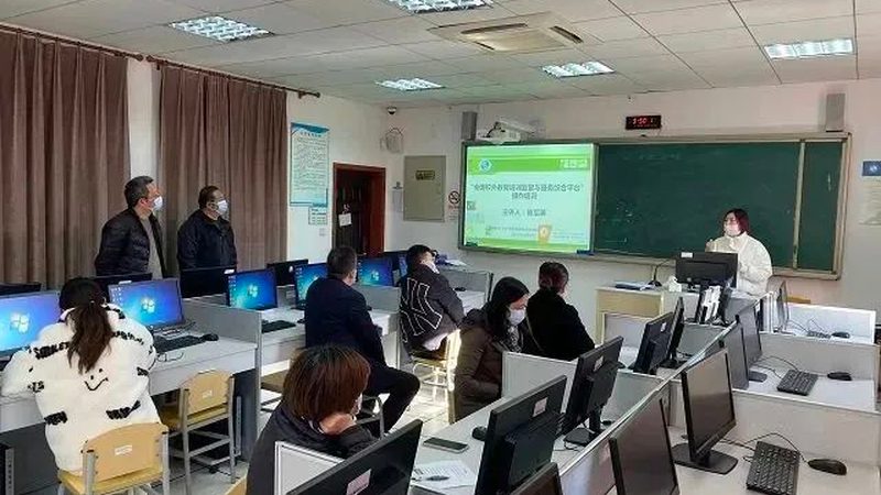 建造师培训协议班与普通班：优缺点对比解析