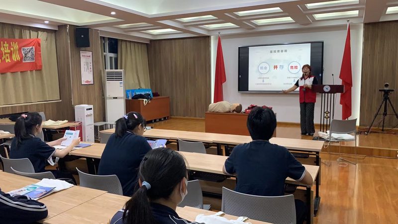 成人教育毕业证样本批发：揭秘价格背后的秘密